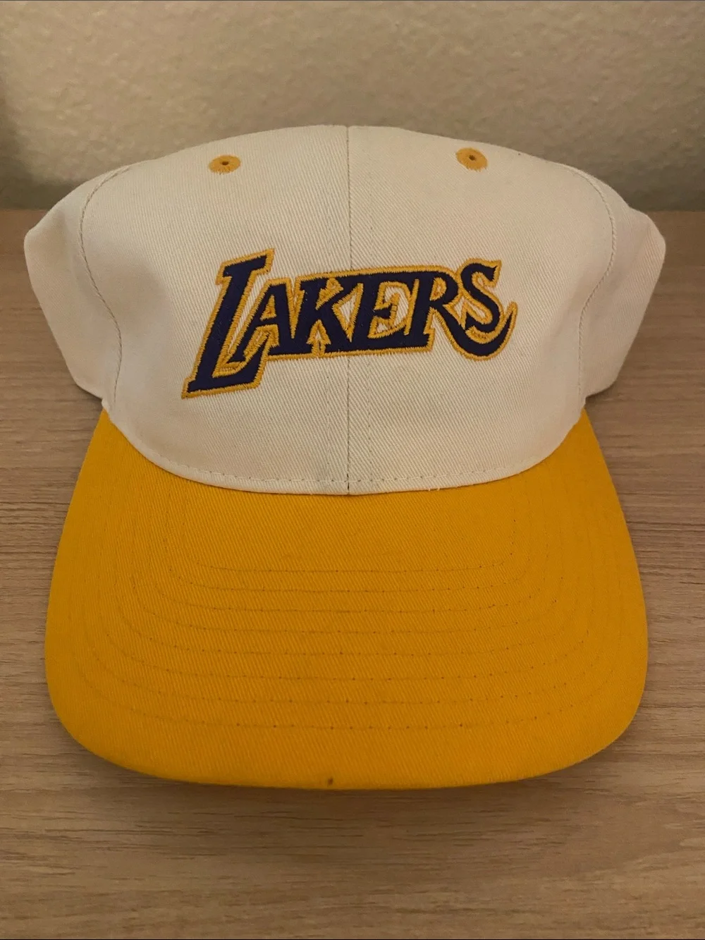 Mitchell & Ness Kids Lakers White and Yellow Baseball Hat